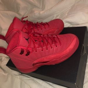 Jordan 12 Gym red